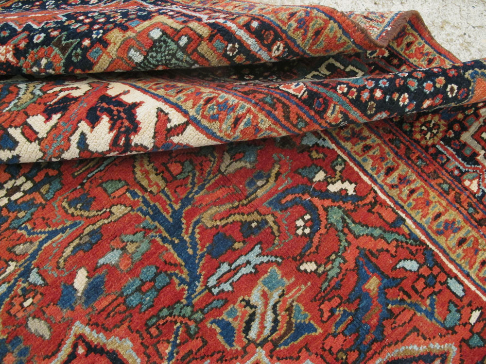 Vintage Persian Heriz Carpet, No.21148 - Staging