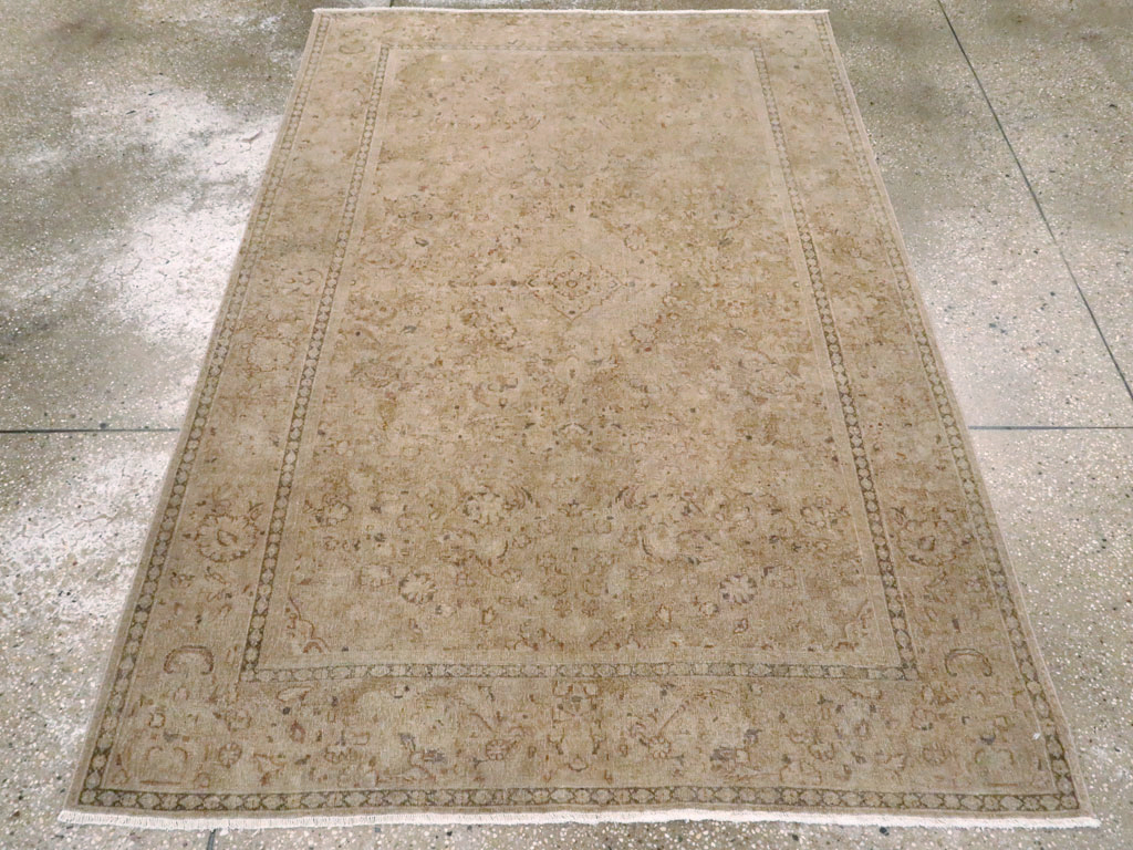 Antique Persian Kashan Rug, No.21189 - Staging