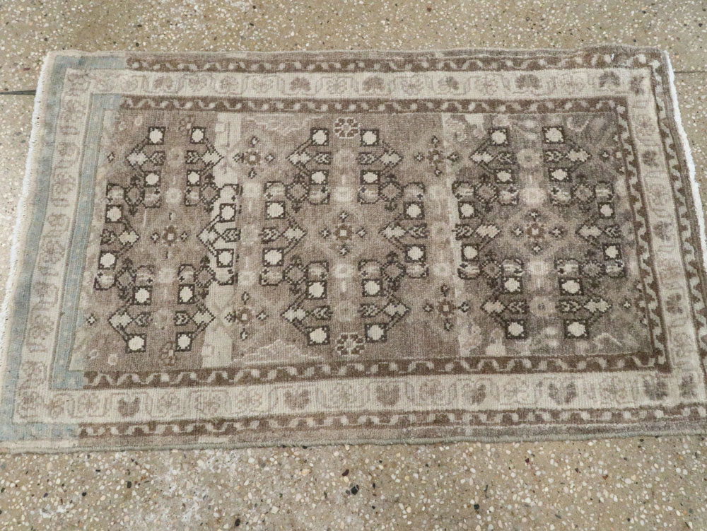 Vintage Persian Malayer Rug, No.21212 - Staging