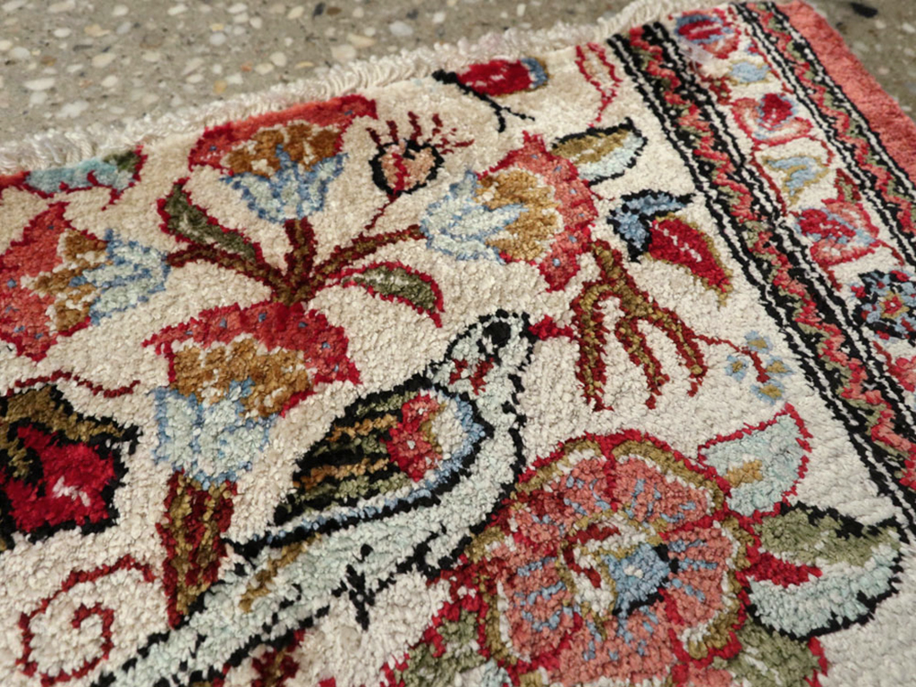 Vintage Persian Quom Silk Rug, No.21213 - Staging