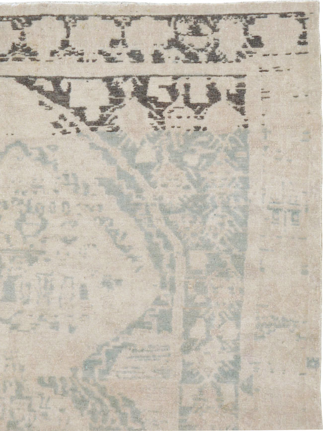 Vintage Persian Afshar Rug, No.21307 - Staging