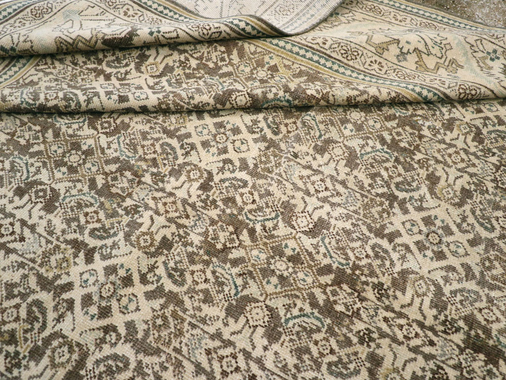 Vintage Persian Mahal Carpet, No.21312 - Staging