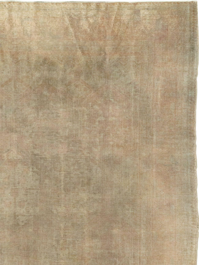 Antique Turkish Sivas Distressed Rug, No.21325 - Staging