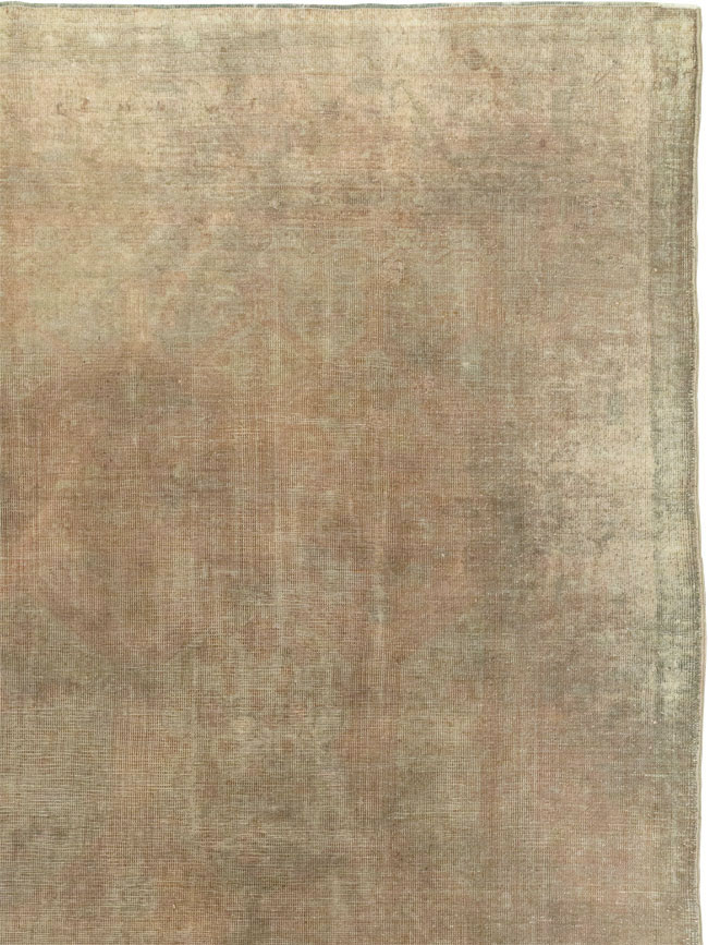 Antique Turkish Sivas Distressed Rug, No.21325 - Staging