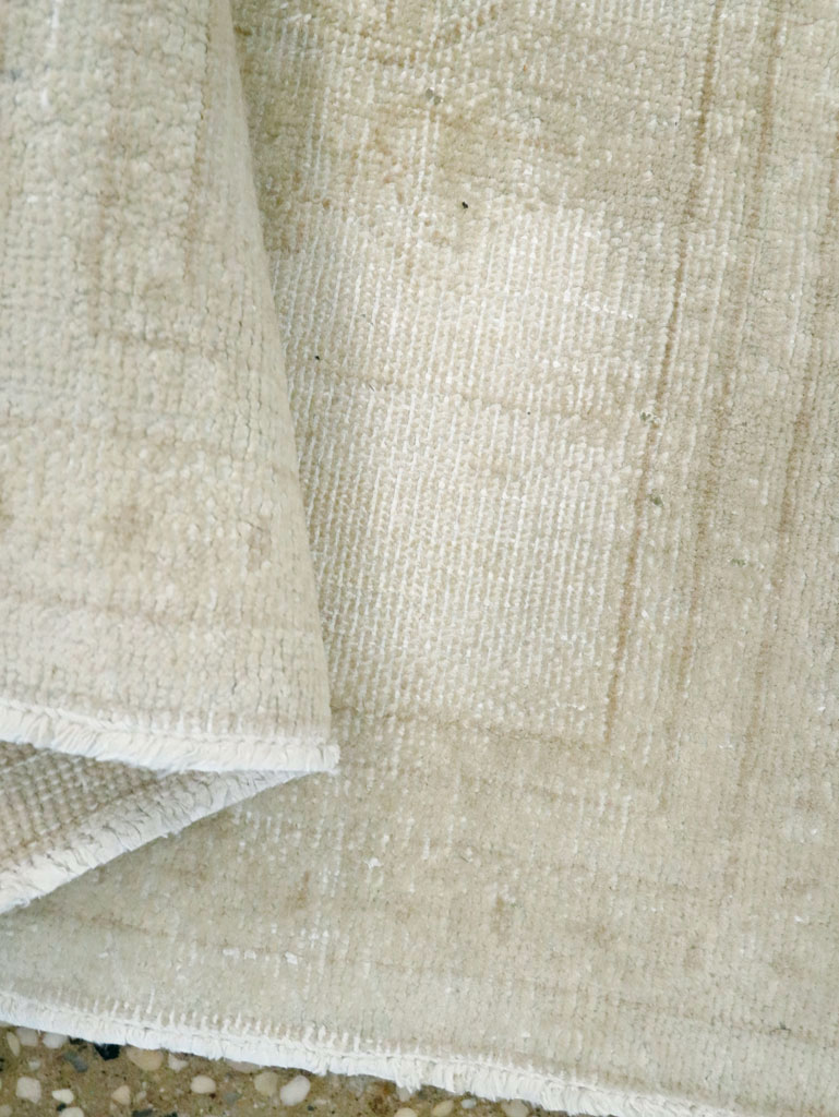 Antique Persian Sarouk Rug, No.21343 - Staging