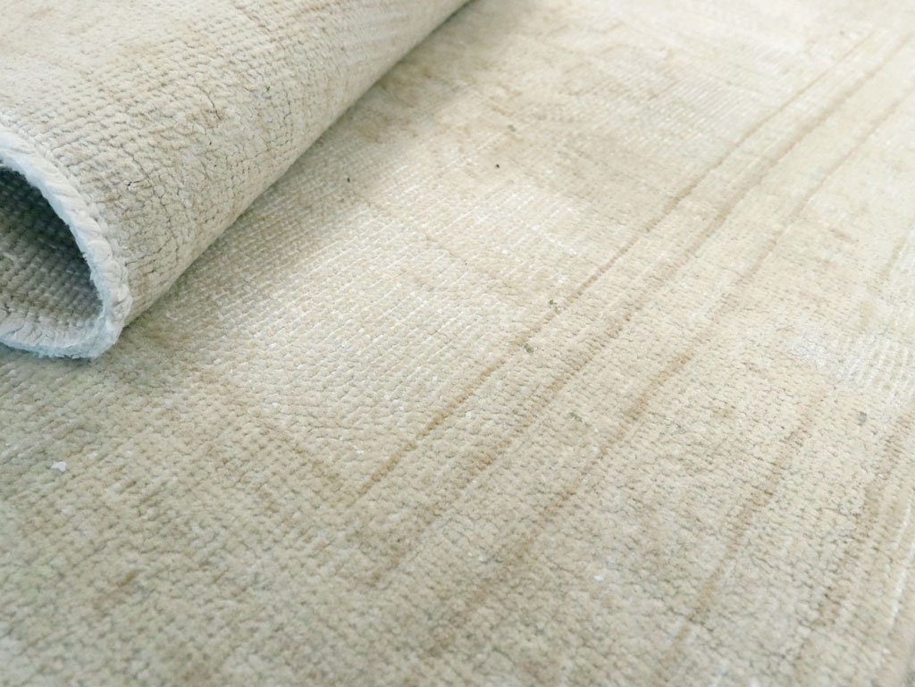 Antique Persian Sarouk Rug, No.21343 - Staging