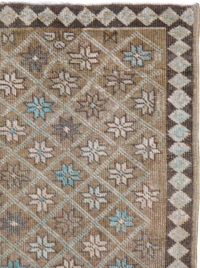Vintage Tabriz Rug, No.21400 - Staging