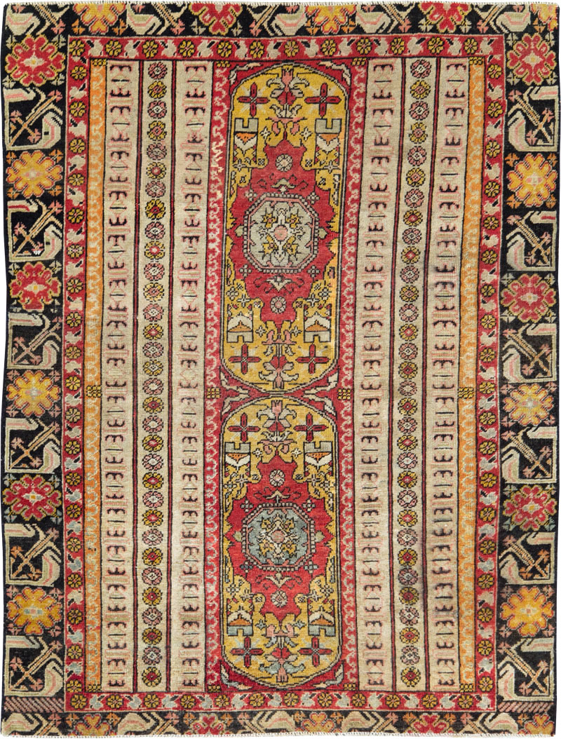 Antique Turkish Ghiordes Rug, No.21425 - Staging