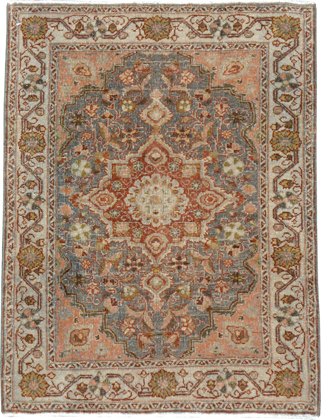 Vintage Persian Sarouk Rug, No.21428 - Staging