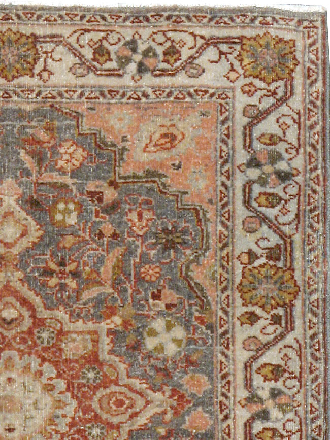 Vintage Persian Sarouk Rug, No.21428 - Staging
