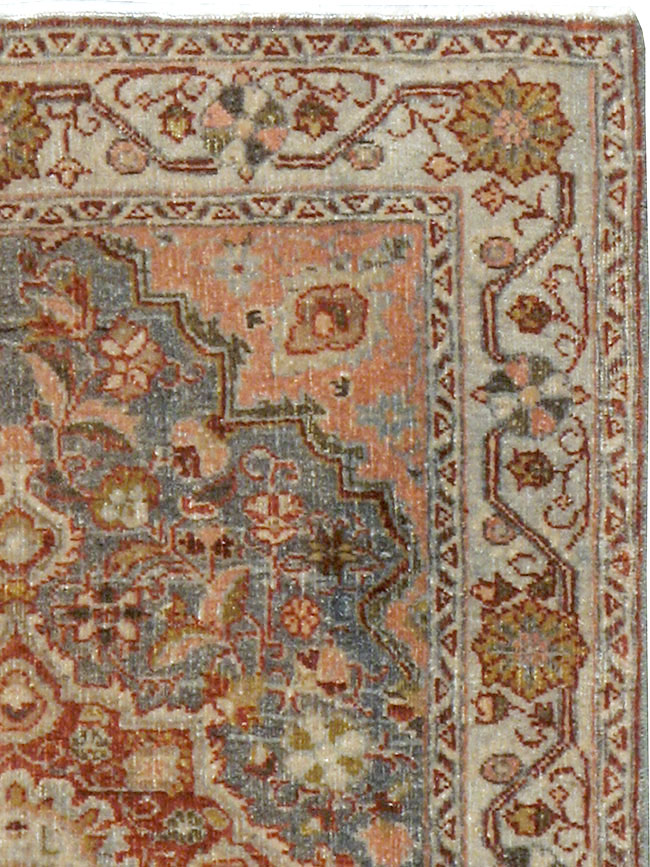 Vintage Persian Sarouk Rug, No.21428 - Staging