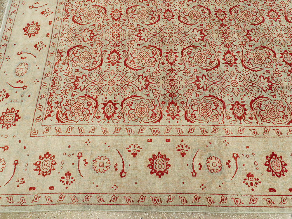 Antique Tabriz Carpet, No.21441 - Staging