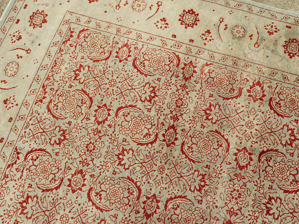 Antique Tabriz Carpet, No.21441 - Staging
