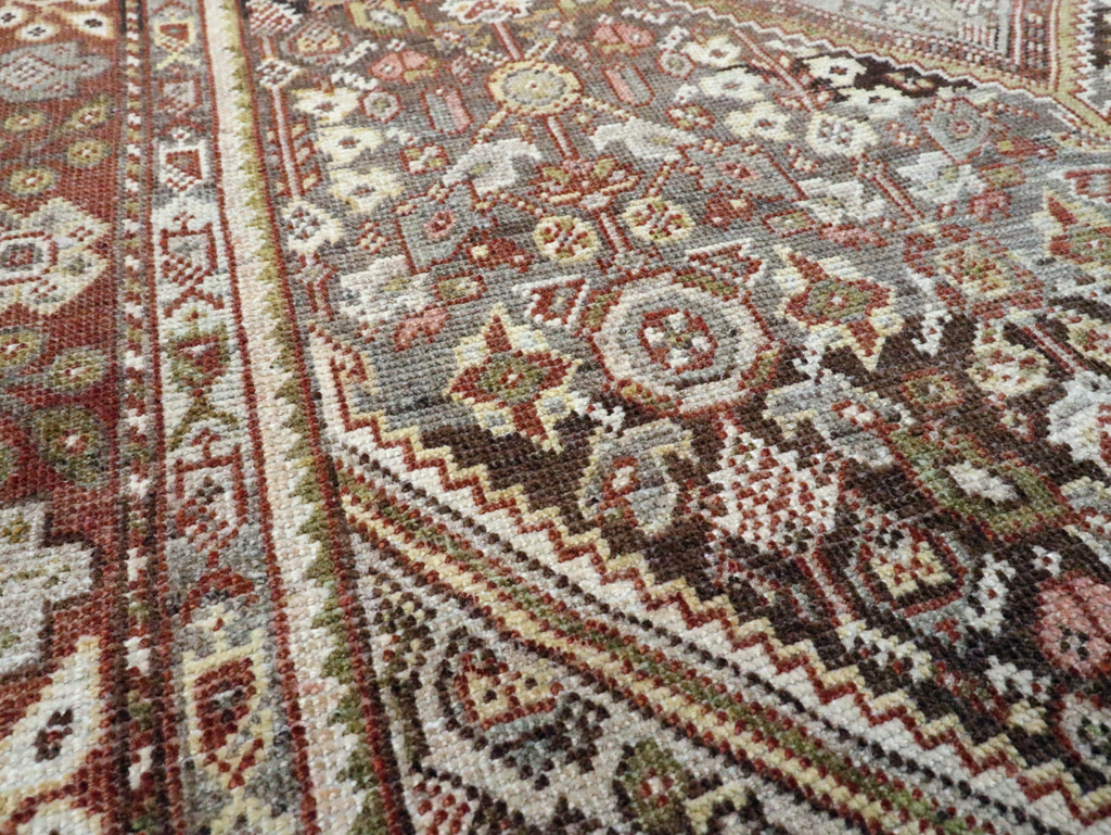 Antique Mahal Rug, No.21450 - Staging