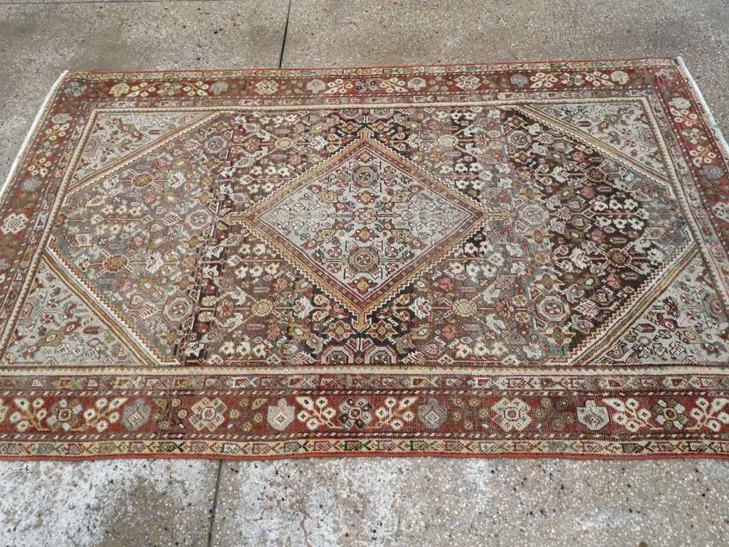 Antique Mahal Rug, No.21450 - Staging
