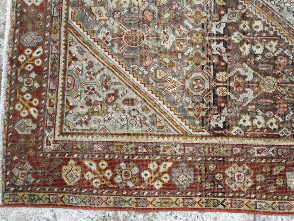 Antique Mahal Rug, No.21450 - Staging