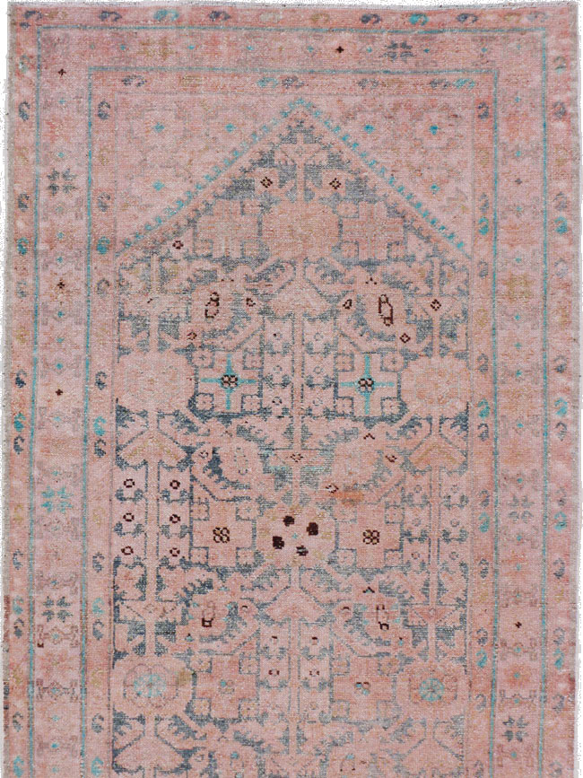 Antique Malayer Runner, No.21504 - Staging