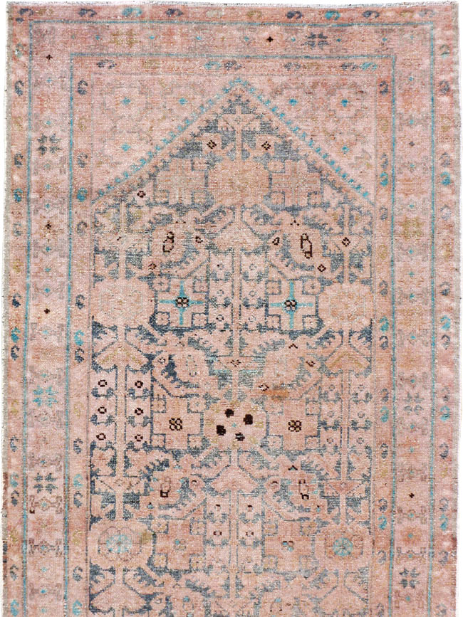 Antique Malayer Runner, No.21504 - Staging