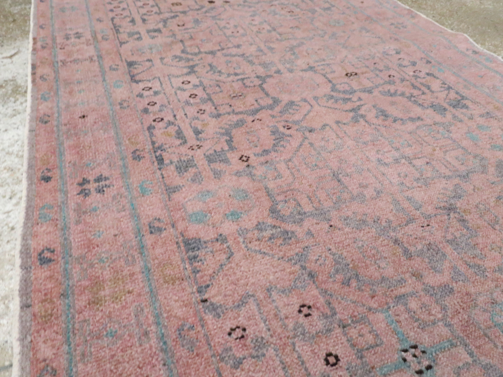 Antique Malayer Runner, No.21504 - Staging