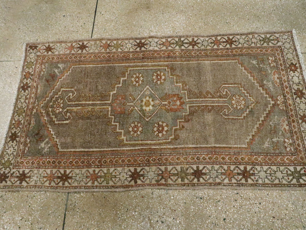 Antique Persian Malayer Rug, No.21513 - Staging
