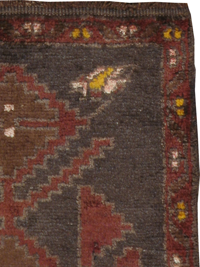 Vintage Turkish Oushak Rug, No.21544 - Staging