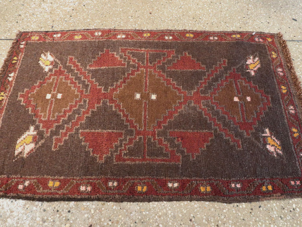 Vintage Turkish Oushak Rug, No.21544 - Staging