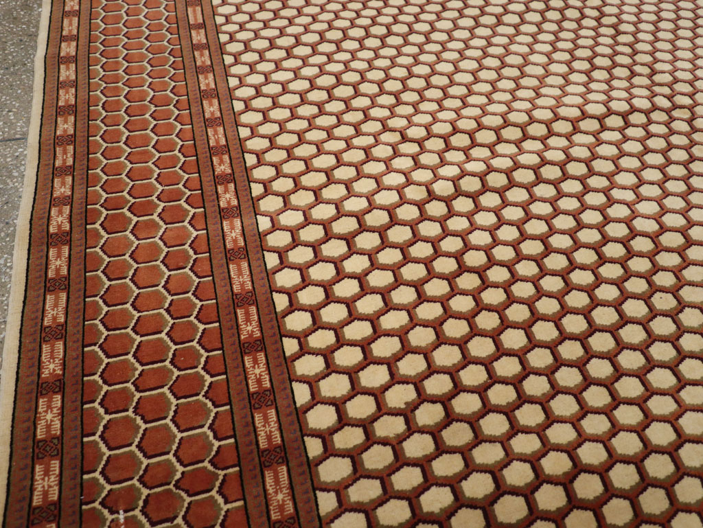 Vintage Turkish Anatolian Accent Carpet, No.21587 - Staging