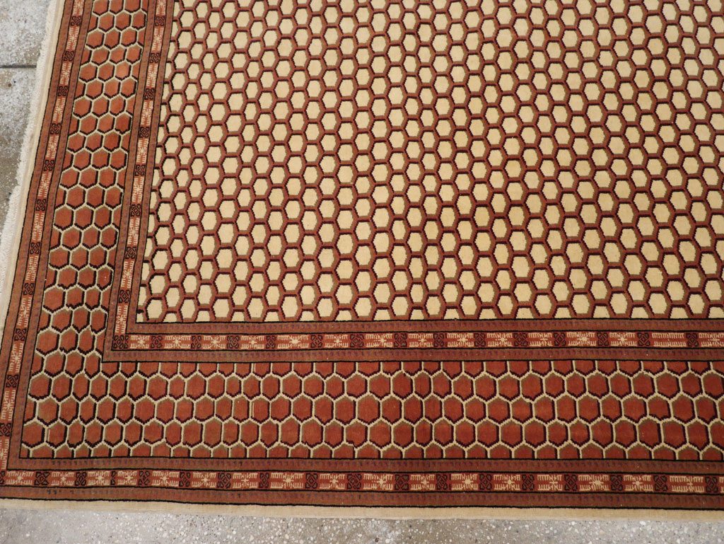 Vintage Turkish Anatolian Accent Carpet, No.21587 - Staging