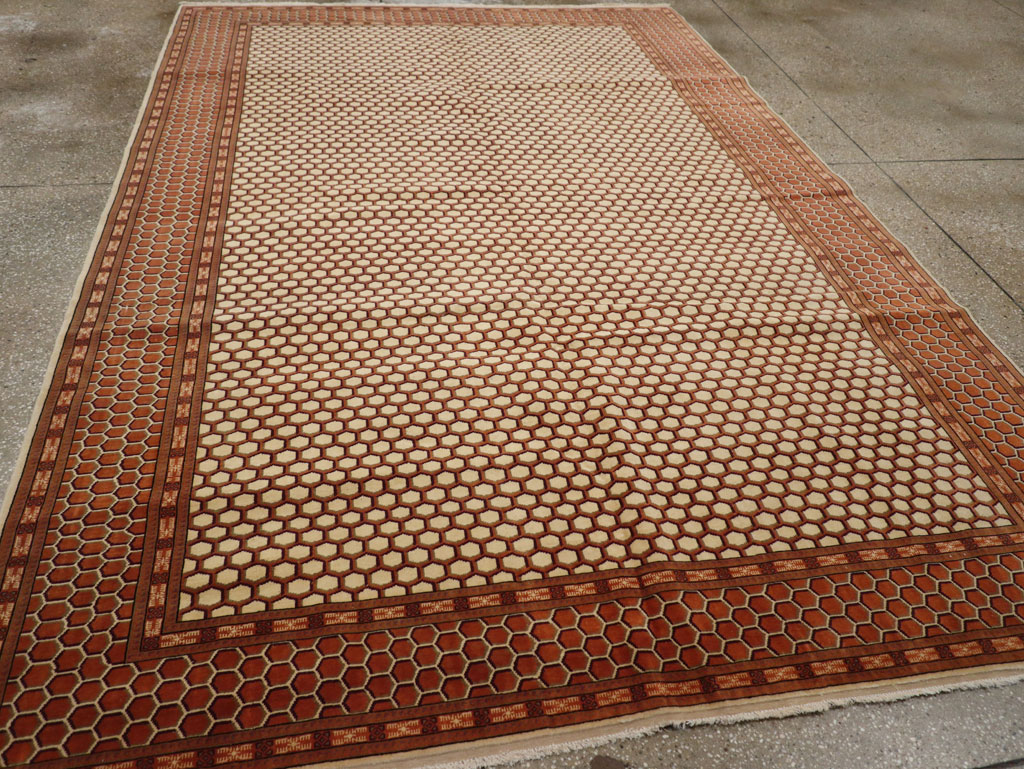Vintage Turkish Anatolian Accent Carpet, No.21587 - Staging