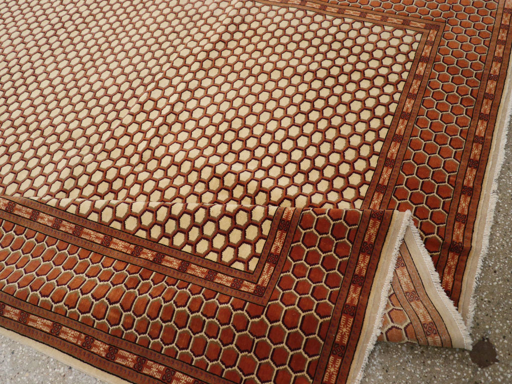 Vintage Turkish Anatolian Accent Carpet, No.21587 - Staging