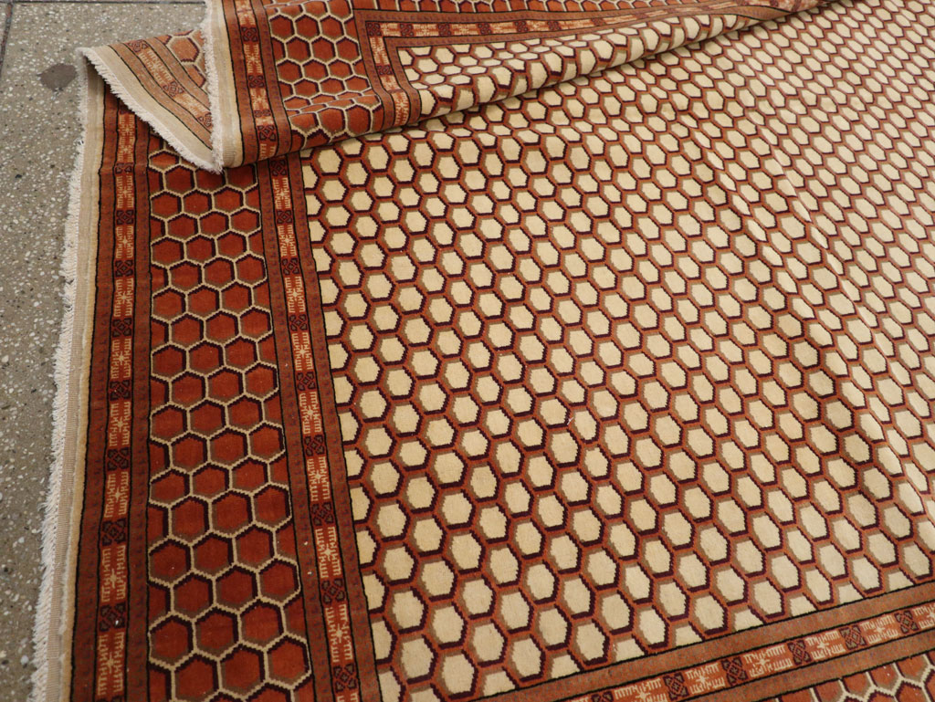 Vintage Turkish Anatolian Accent Carpet, No.21587 - Staging