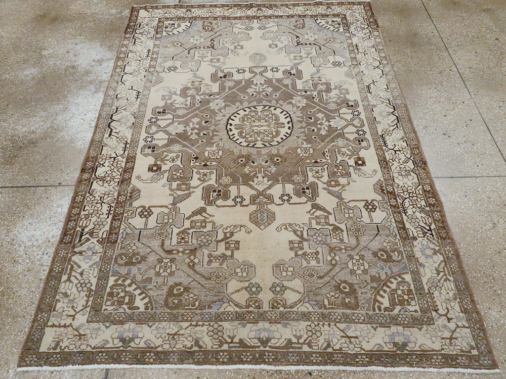 Vintage Persian Malayer Rug, No.21619 - Staging