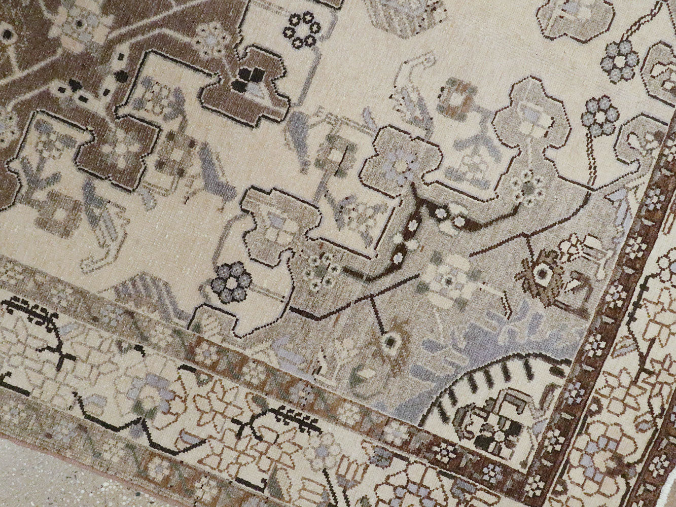 Vintage Persian Malayer Rug, No.21619 - Staging