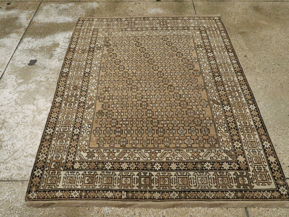 Antique Caucasian Shirvan Rug, No.21685 - Staging