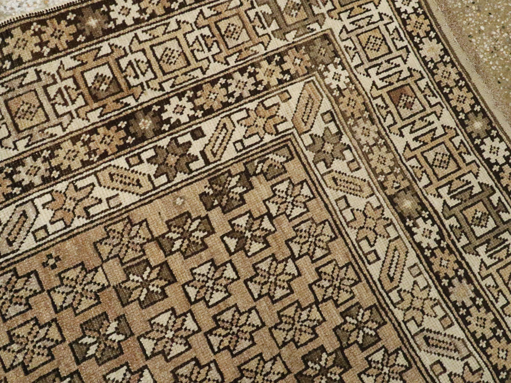 Antique Caucasian Shirvan Rug, No.21685 - Staging