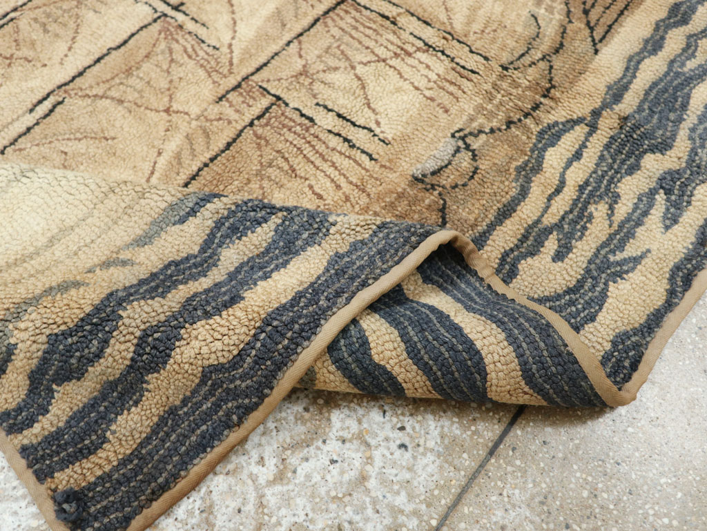 Vintage American Hooked Pictorial Accent Rug, No.21698 - Staging