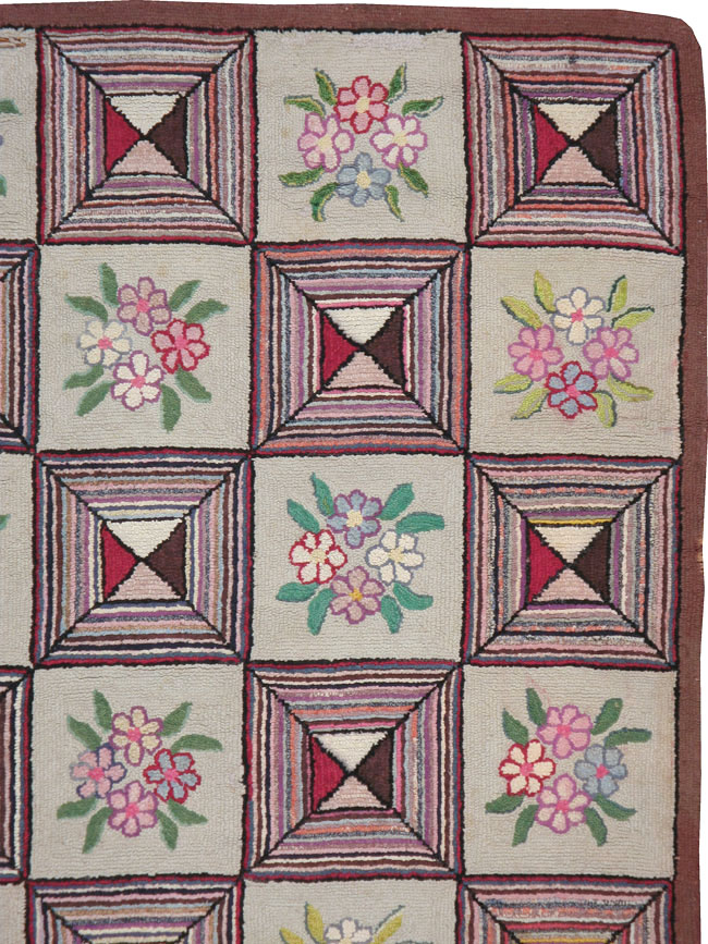 Vintage American Hook Rug, No.21718 - Staging