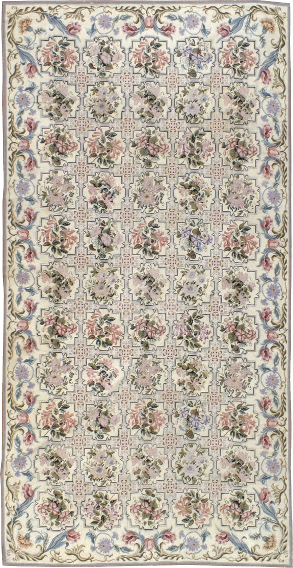 Antique English Needle-Point Carpet, No.21722 - Staging