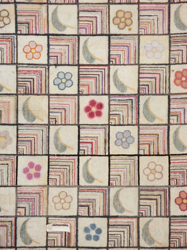 Antiqiue American Hook Rug, No.21751 - Staging