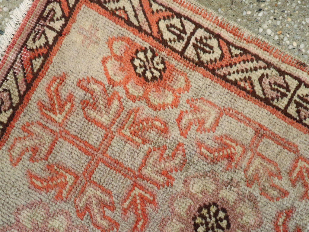 Vintage East Turkestan Khotan Rug, No.21842 - Staging