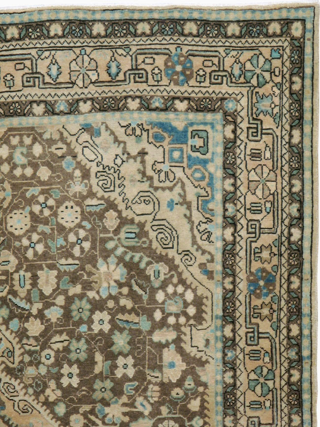 Antique Persian Sarouk Rug, No.21865 - Staging