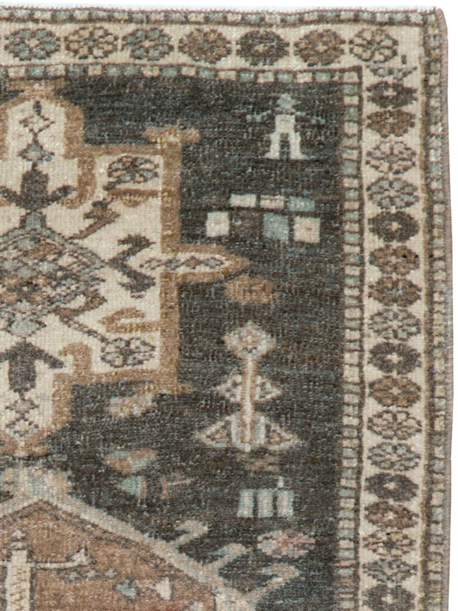 Vintage Persian Karajeh Throw Rug, No.21872 - Staging