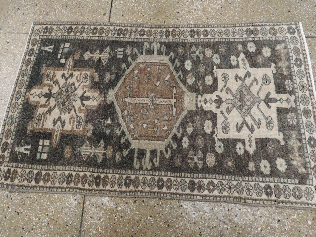 Vintage Persian Karajeh Throw Rug, No.21872 - Staging