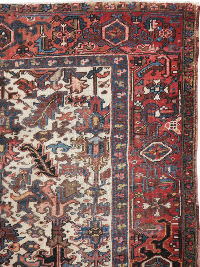 Vintage Persian Heriz Carpet, No.21919 - Staging
