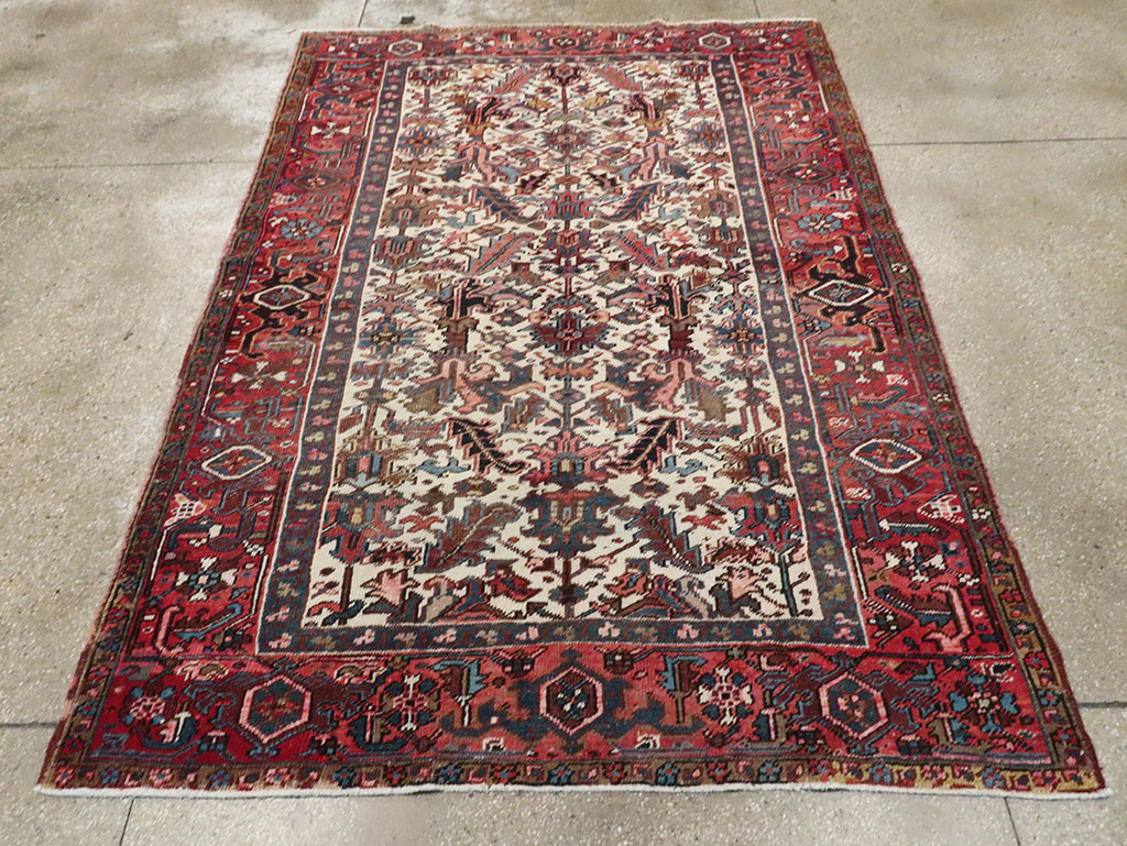 Vintage Persian Heriz Carpet, No.21919 - Staging