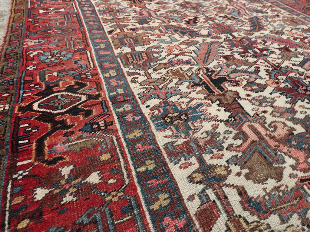 Vintage Persian Heriz Carpet, No.21919 - Staging