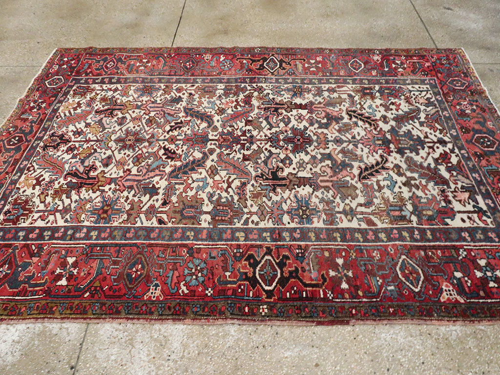 Vintage Persian Heriz Carpet, No.21919 - Staging