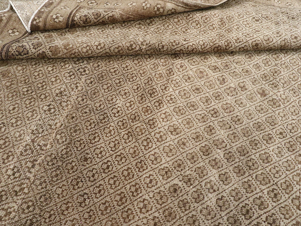 Vintage Turkish Anatolian Carpet, No.21922 - Staging