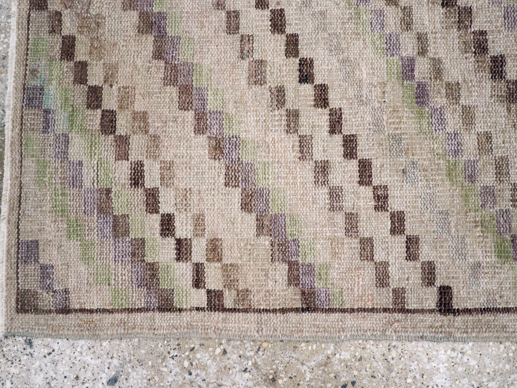 Vintage Anatolian Rug, No.21927 - Staging