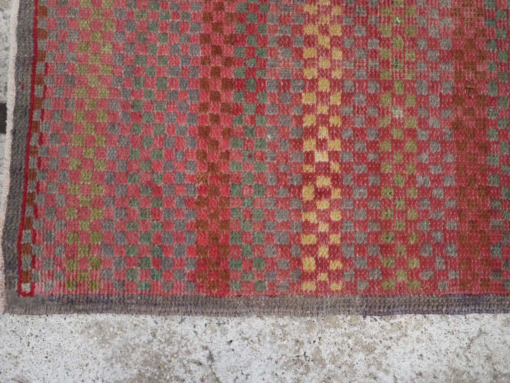 Vintage Turkish Anatolian Small Runner, No.21929 - Staging